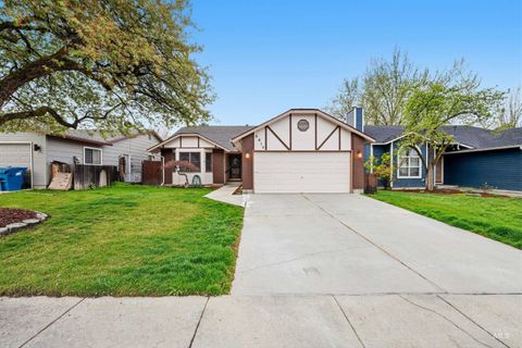 Photo of 6615 W Limelight Dr, Boise, ID 83714 (MLS # 98980645)