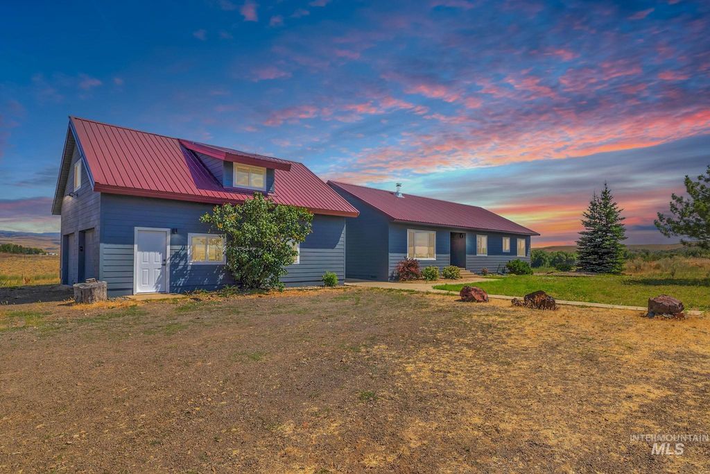 Photo of 1070 W Indian Valley Rd, Indian Valley, ID 83632 (MLS # 98955804)