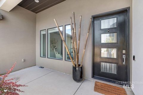 Photo of 957 Birchton Loop, Twin Falls, ID 83301 (MLS # 98955877)