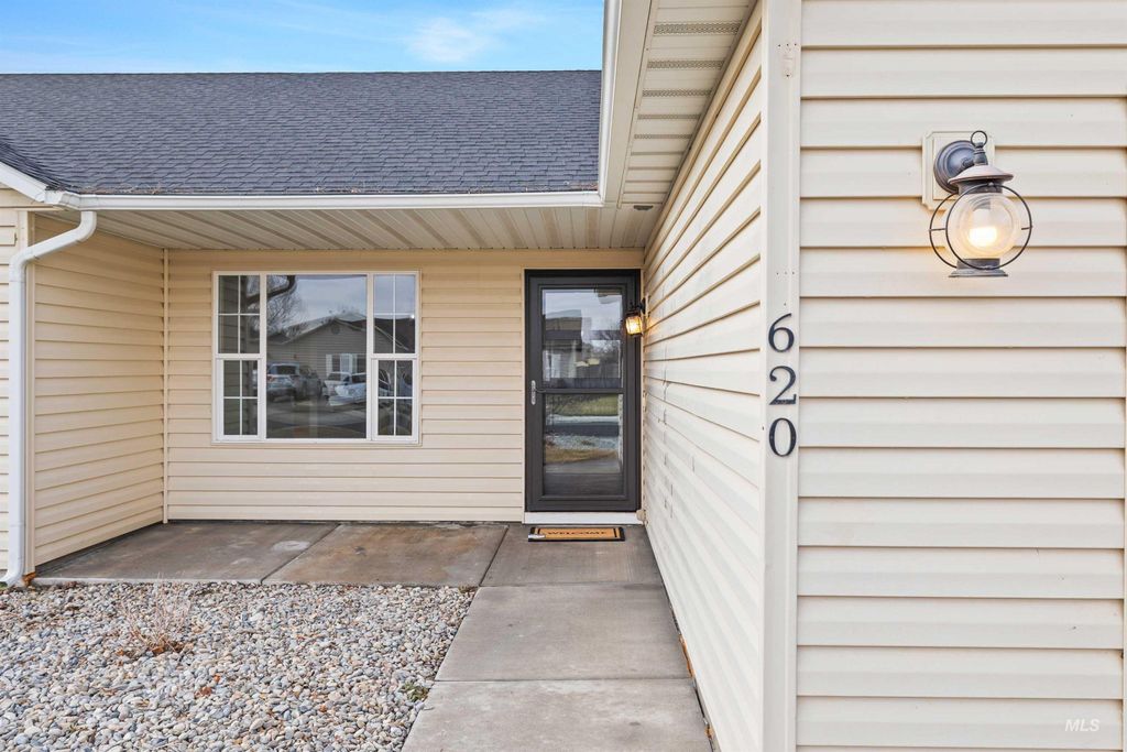 Photo of 620 Titleist Ct, Twin Falls, ID 83301 (MLS # 98972528)