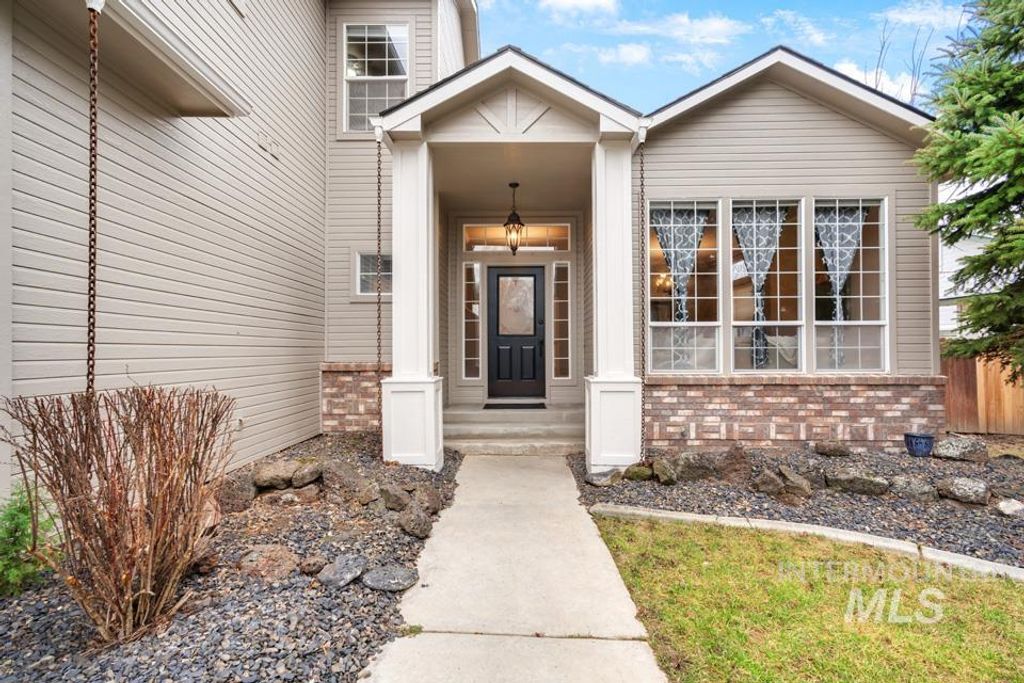 Photo of 10461 W Sawtail St, Boise, ID 83714 (MLS # 98969990)