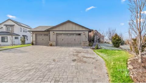 Photo of 16353 Brunello Ct, Caldwell, ID 83607 (MLS # 98972032)