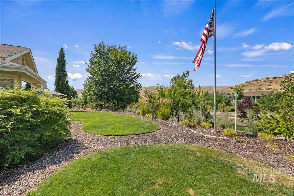 Photo of 18597 N Goldenridge Place, Boise, ID 83714 (MLS # 98996476)