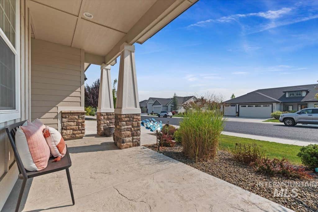 Photo of 15243 Flora Springs Way, Caldwell, ID 83607 (MLS # 98996670)