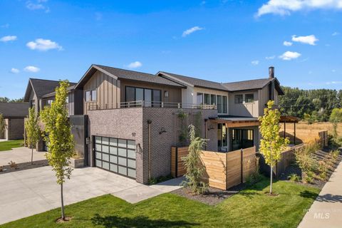 97 S Steel Farm Ave Eagle ID 83616