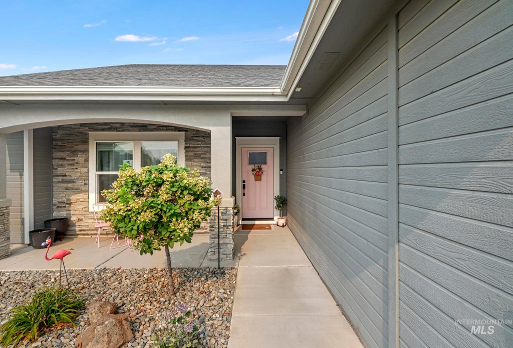 Photo of 973 Birchton Loop, Twin Falls, ID 83301 (MLS # 98995579)