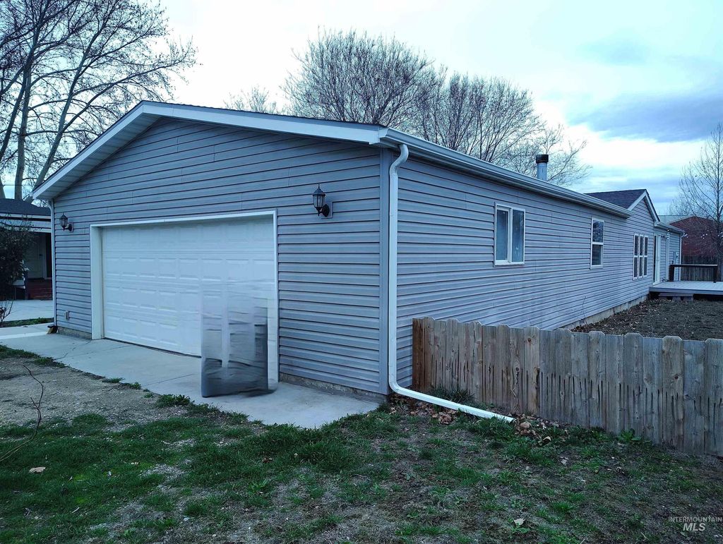 Photo of 134 1st Street, Nampa, ID 83687 (MLS # 98985605)