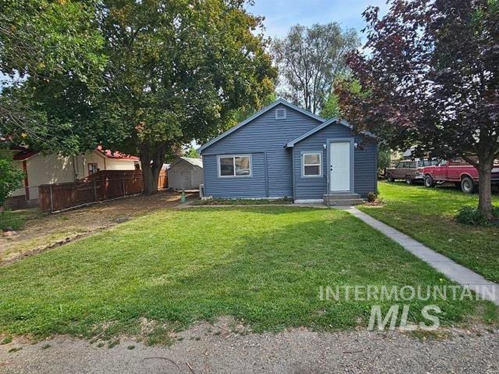 Photo of 224 Holly Ave, New Plymouth, ID 83655 (MLS # 98960601)