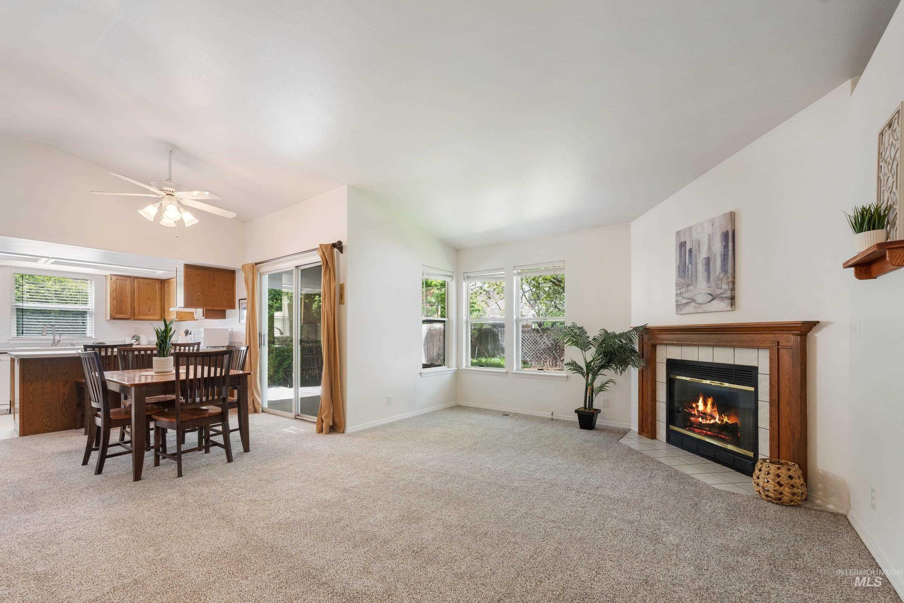 4861 S Ambush Avenue