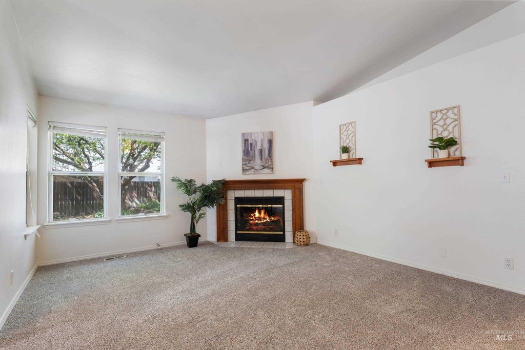 Photo of 4861 S Ambush Avenue, Boise, ID 83709 (MLS # 98982670)