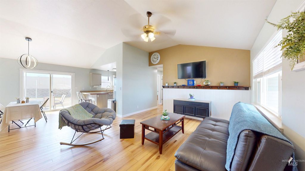 Photo of 245 Yellow Rose Ave, Twin Falls, ID 83301 (MLS # 98977651)