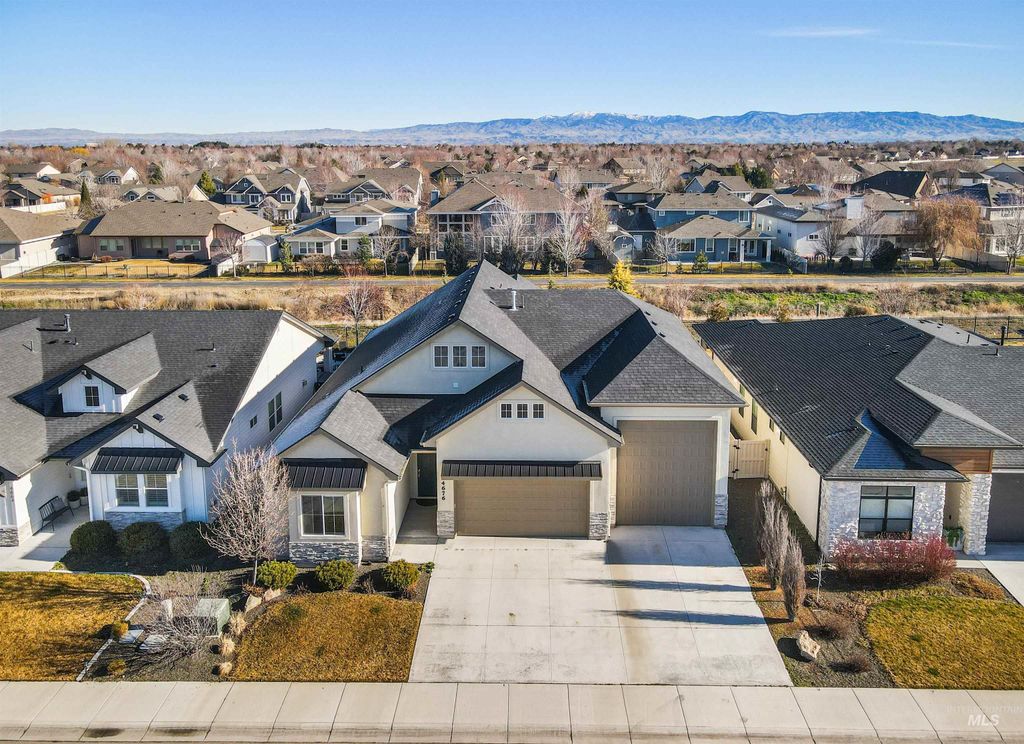 Photo of 4676 S Abbot Way, Meridian, ID 83642 (MLS # 98977027)
