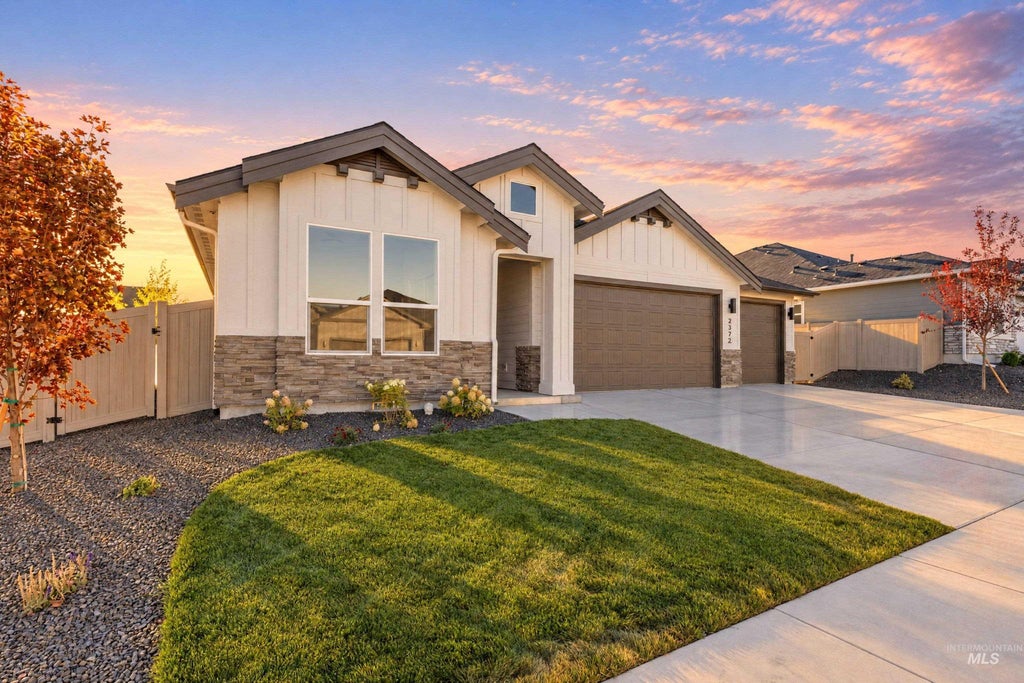 Photo of 2372 S Hurd Ave, Nampa, ID 83686 (MLS # 99004079)