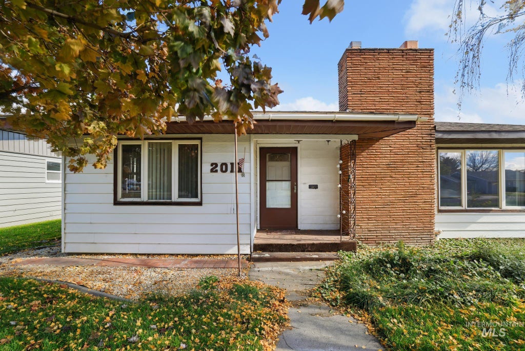 Photo of 2011 Oakley Ave, Burley, ID 83318 (MLS # 99005195)