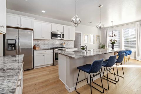 Photo of 892 N. Chastain Lane, Eagle, ID 83616 (MLS # 98971065)