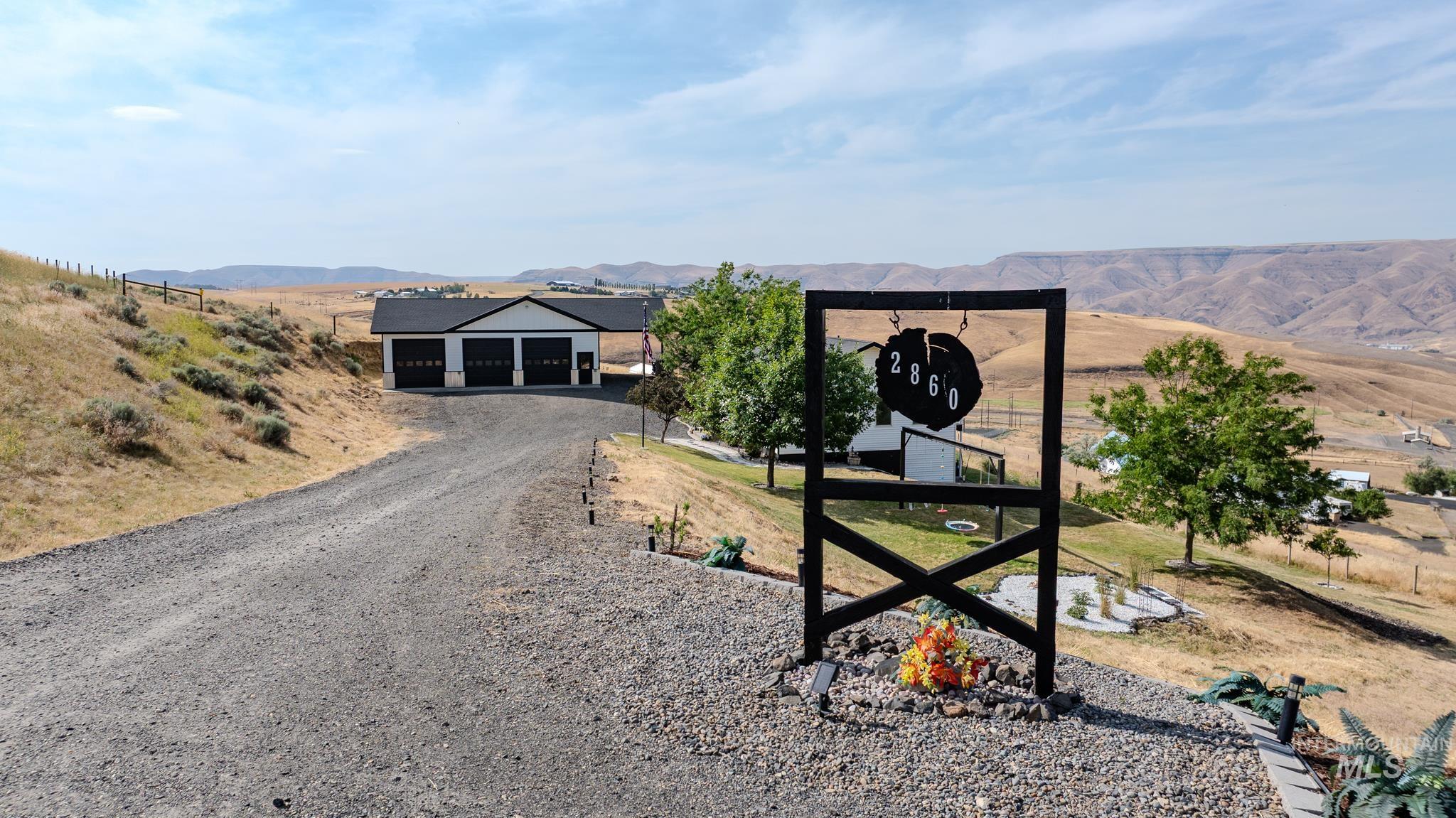 2860 Scenic Hills Drive