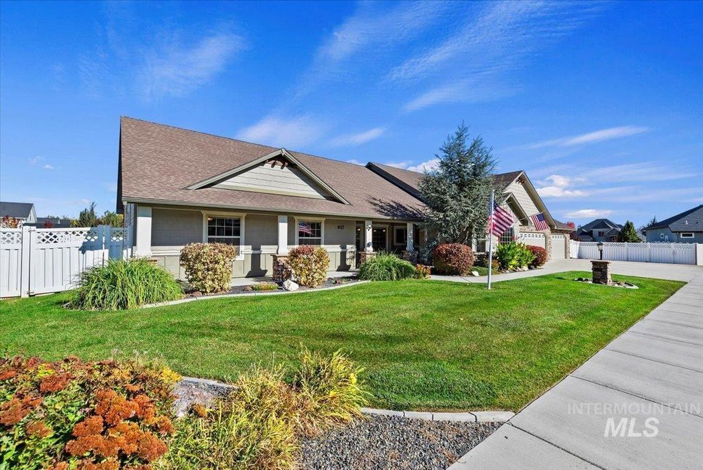 Photo of 617 Birch Falls, Caldwell, ID 83605 (MLS # 98965372)