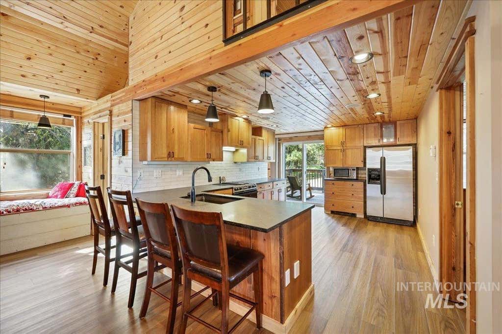 Photo of 14 Melonie Loop, Cascade, ID 83611 (MLS # 98994483)