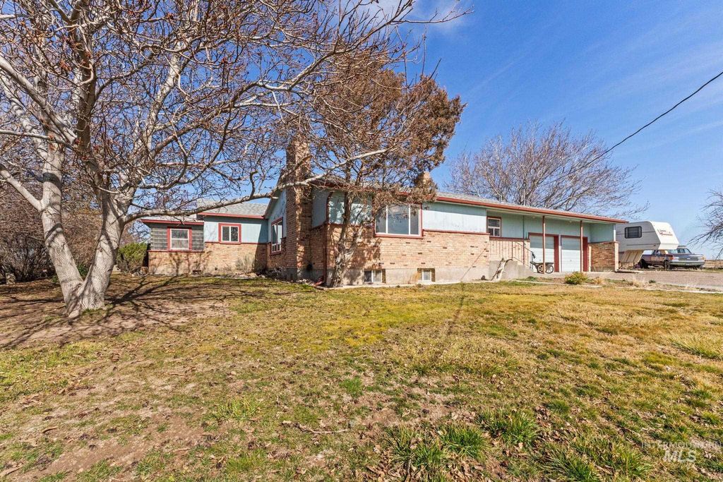 Photo of 3918 E 3600 N, Hansen, ID 83334 (MLS # 98975966)