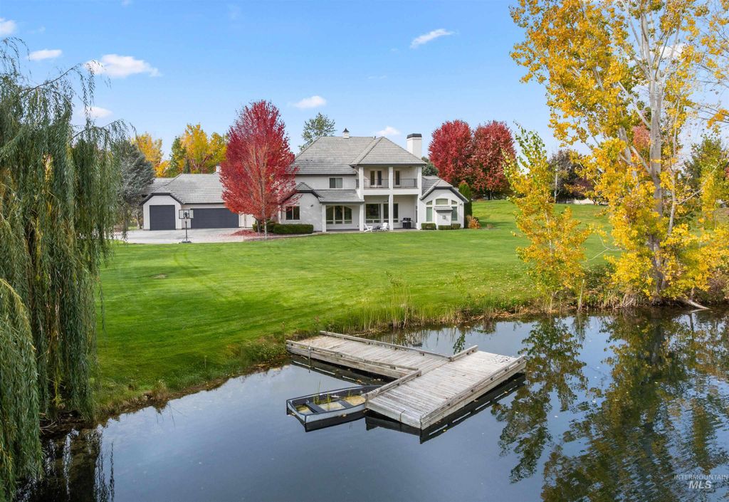 Photo of 7002 W Avignon Ln, Eagle, ID 83616 (MLS # 98968716)