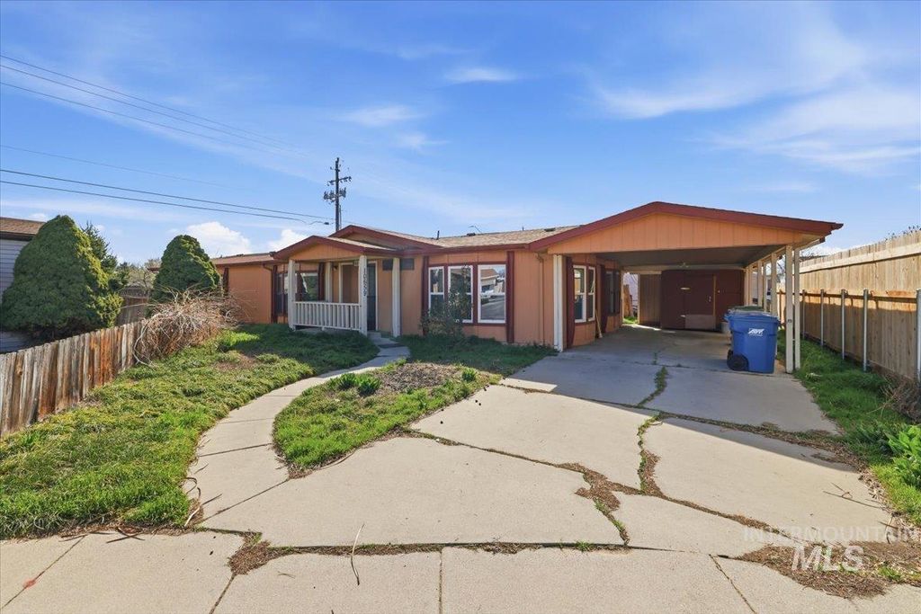 Photo of 10659 Palm, Boise, ID 83717 (MLS # 98979000)
