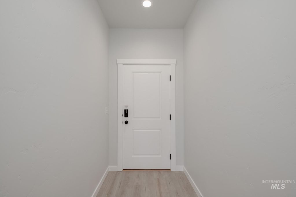 Photo of 2160 S Border Way, Meridian, ID 83642 (MLS # 98981610)