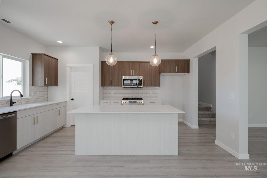 Photo of 2160 S Border Way, Meridian, ID 83642 (MLS # 98981610)