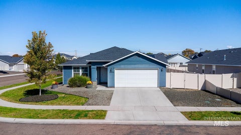 Photo of 16924 N Lowerfield Loop, Nampa, ID 83687 (MLS # 99001218)