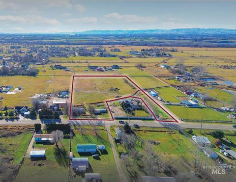 9145 Hwy 44 Middleton ID 83644