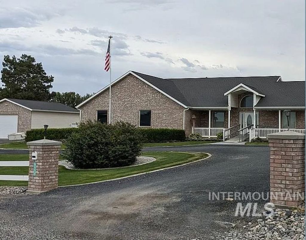 Photo of 2047 E 2975 S, Wendell, ID 83355 (MLS # 98961027)