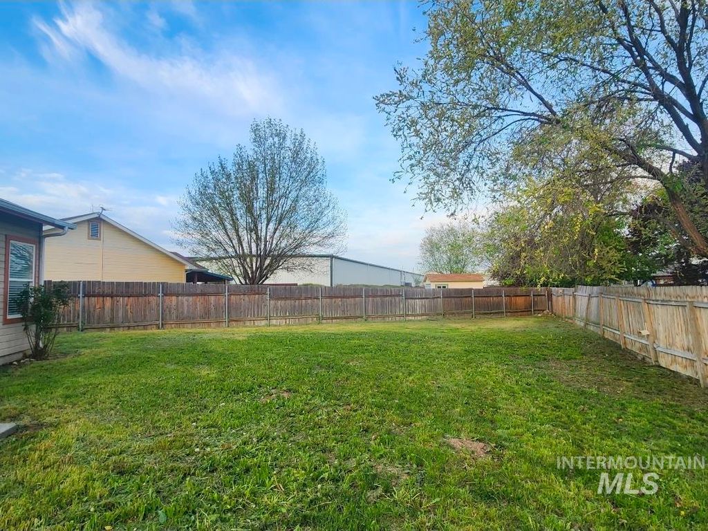 Photo of 2719 Tanglewood Place, Nampa, ID 83687 (MLS # 98983282)