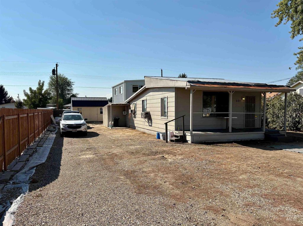 Photo of 507 S Pennsylvania Ave, Fruitland, ID 83619 (MLS # 98961973)