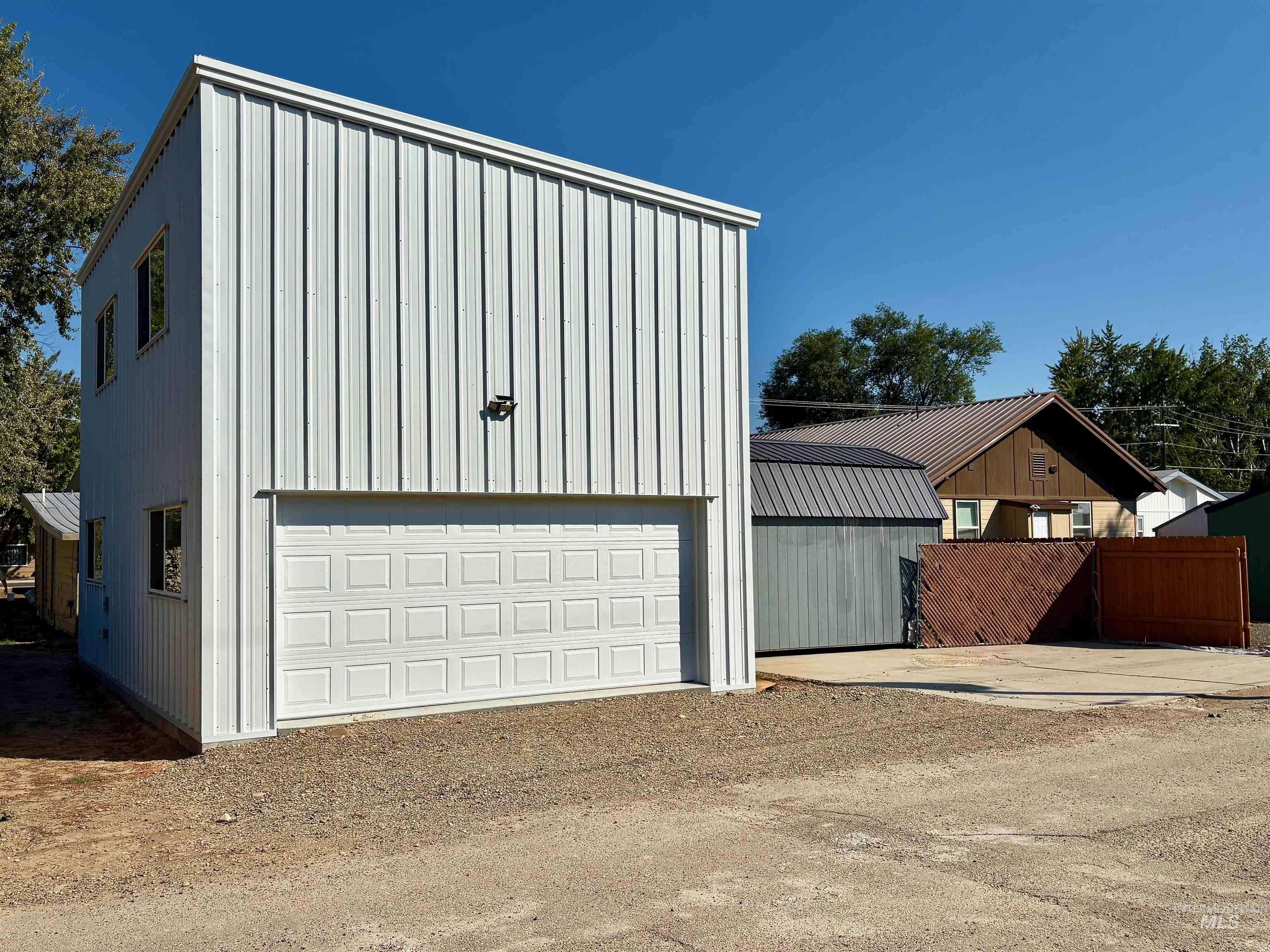 507 S Pennsylvania Ave.