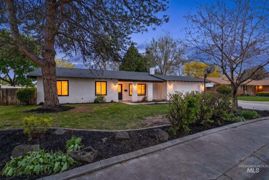 Photo of 8015 W Galena Drive, Boise, ID 83709 (MLS # 98984381)