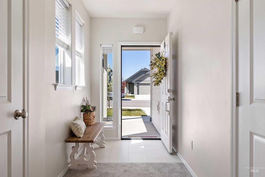 Photo of 1603 Kenyon Meadow St, Twin Falls, ID 83301 (MLS # 98981171)