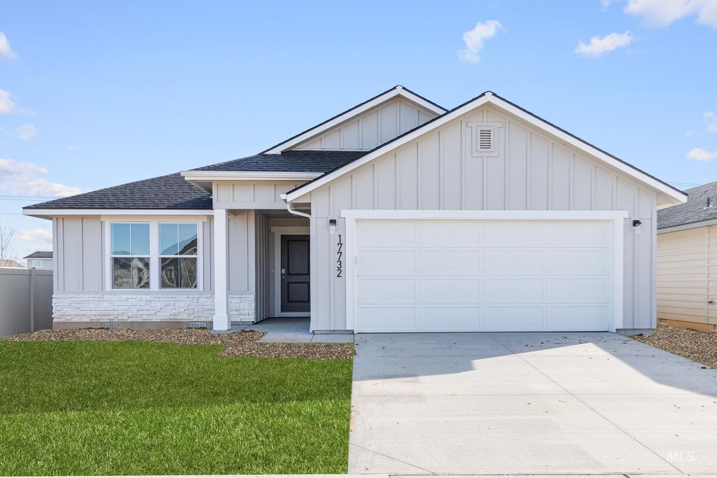 Photo of 17732 N Boone Peak Ave, Nampa, ID 83687 (MLS # 98974800)