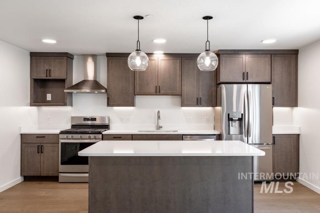 Photo of 115 N Almon #104, Moscow, ID 83843 (MLS # 98976911)