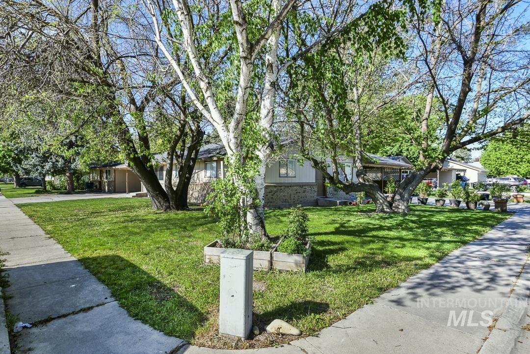 1824 Poplar St.