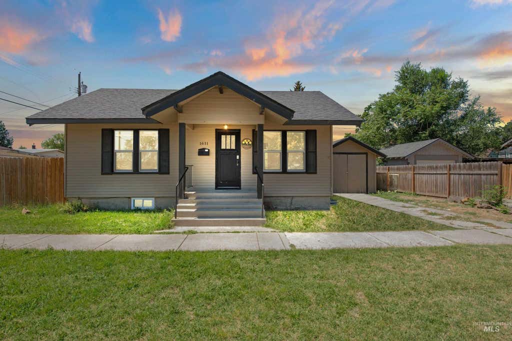 Photo of 1611 4th St S ST, Nampa, ID 83651 (MLS # 98993092)
