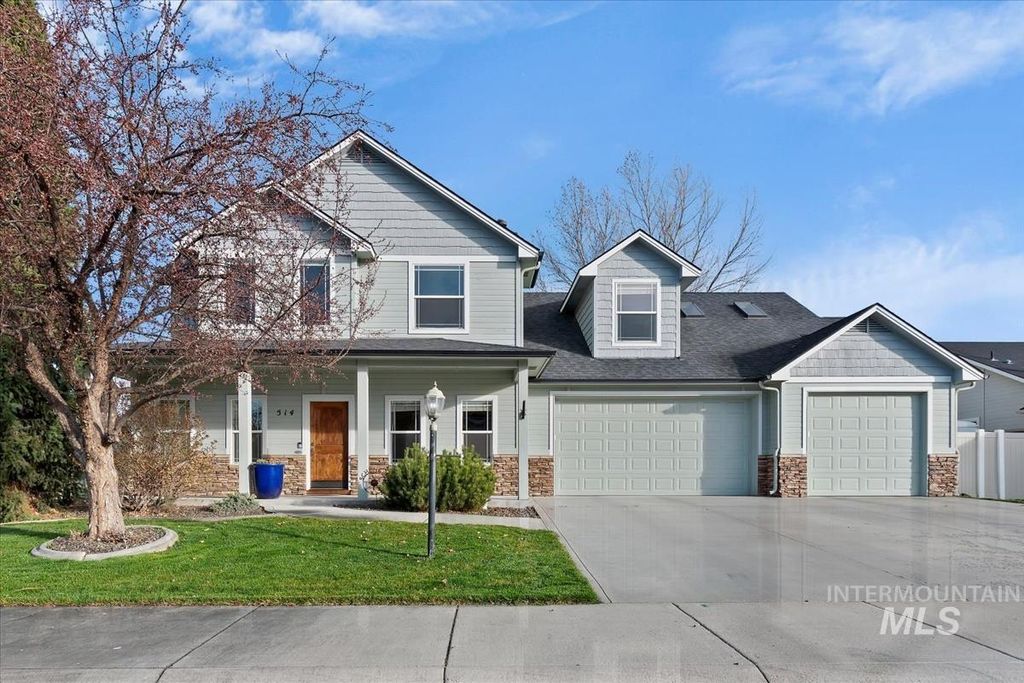 Photo of 514 W Black Rock Dr, Meridian, ID 83646 (MLS # 98980961)