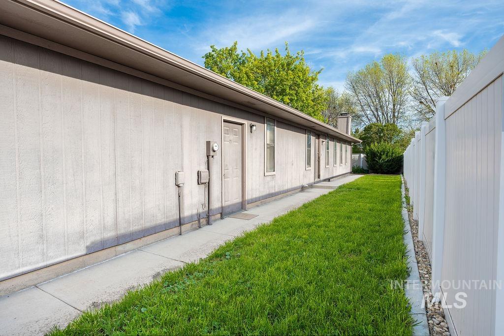 View of side of home