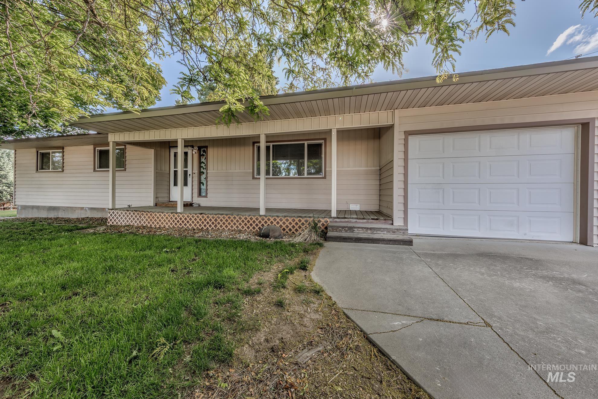 1040 N Pennsylvania Ave