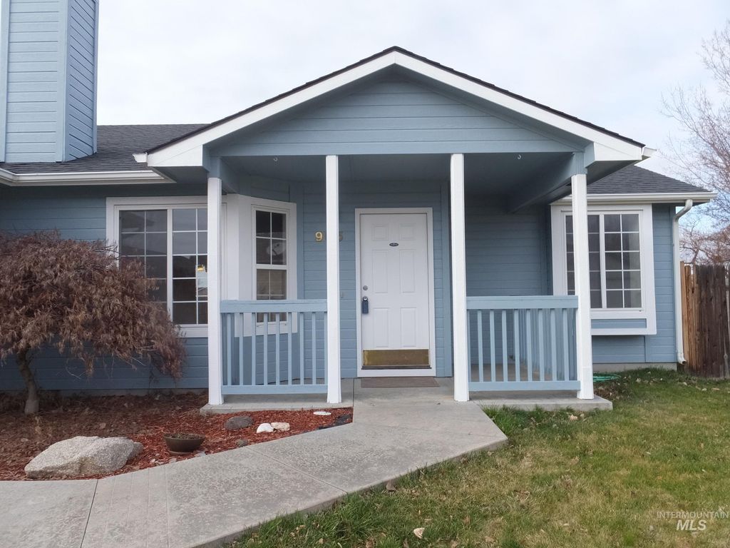 Photo of 905 Gem Stone Way, Emmett, ID 83617 (MLS # 98971496)