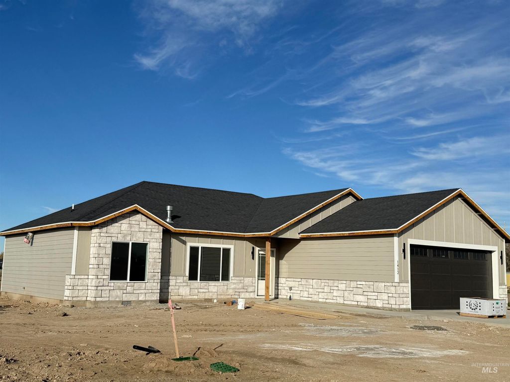 Photo of 1412 Cardon Ct, Rupert, ID 83350 (MLS # 98966196)