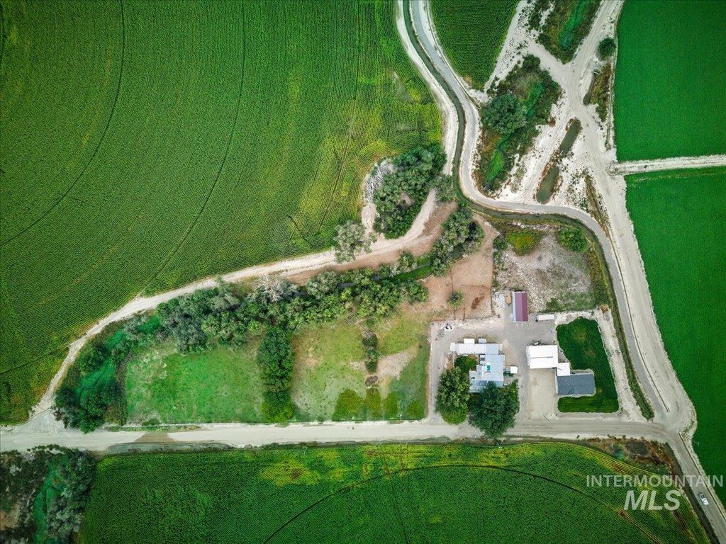 Photo of 4180 Dines Ln, Homedale, ID 83628 (MLS # 98961800)