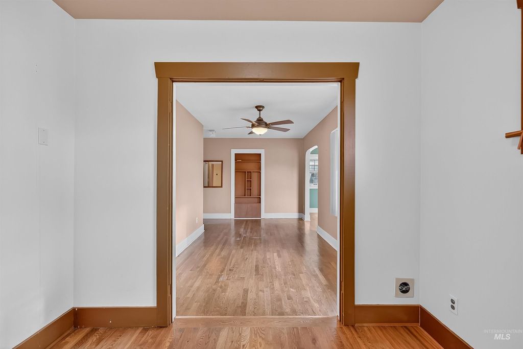 Photo of 727 3rd Street, Lewiston, ID 83501 (MLS # 98967409)