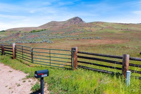 Photo of 3557 Butte Road, Emmett, ID 83617 (MLS # 98986692)