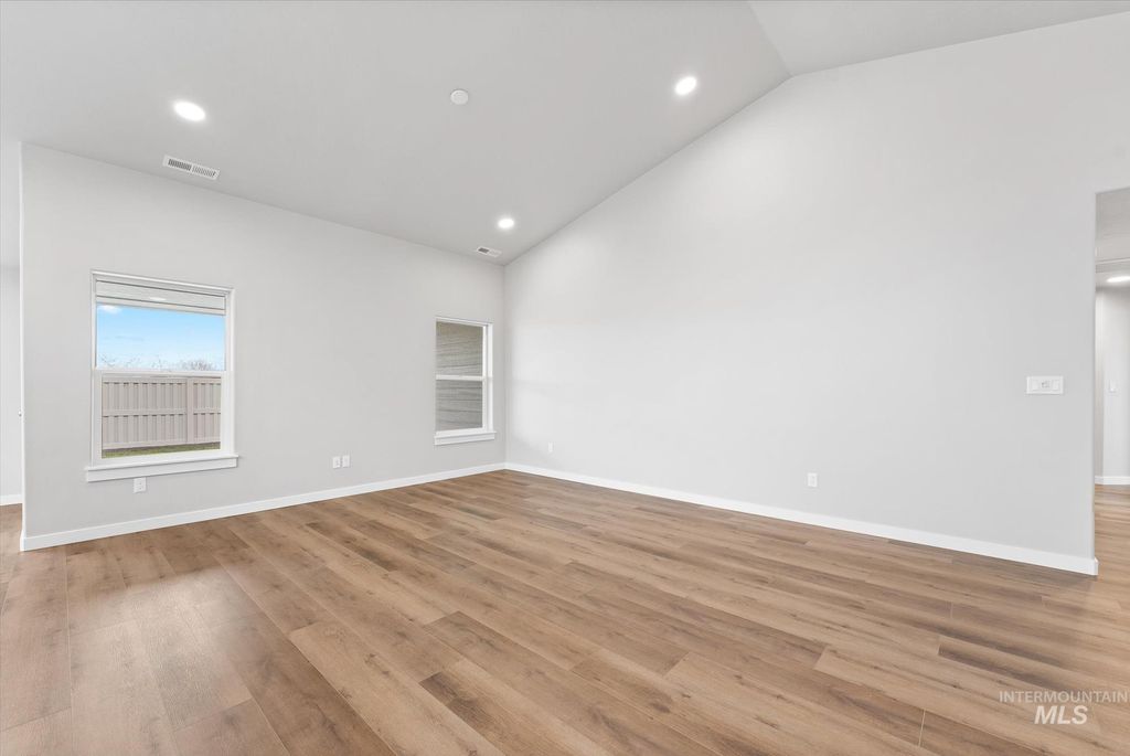 Photo of 17240 N Sendoa Pl, Nampa, ID 83687 (MLS # 98966090)