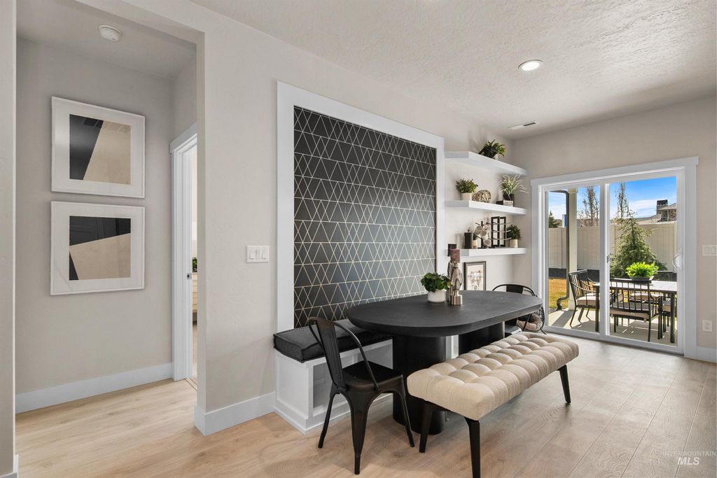 Photo of 19438 Snowyside Way, Caldwell, ID 83605 (MLS # 98967727)