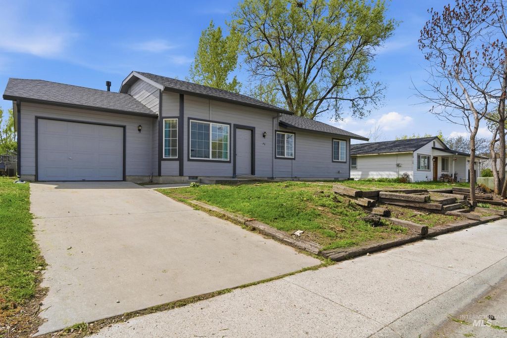 Photo of 1331 W Curtner St, Kuna, ID 83634 (MLS # 98983783)